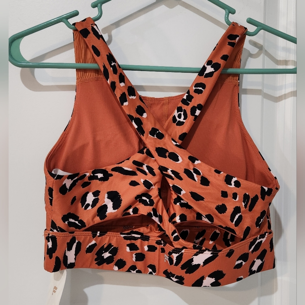 NWT FABLETICS SPORTS BRA SIZE S